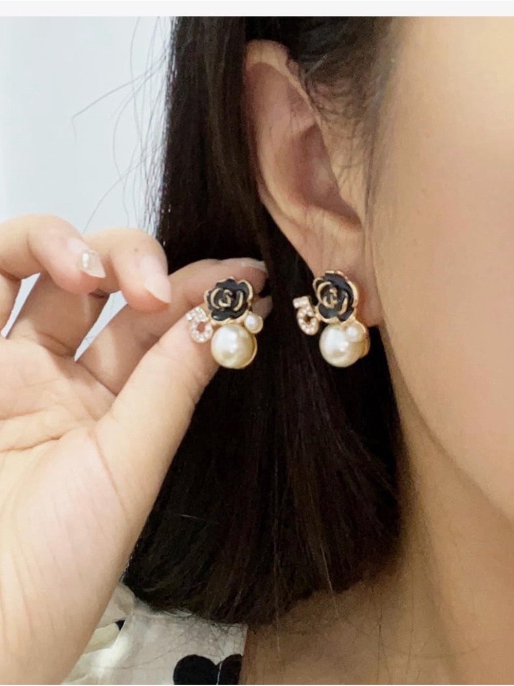 Elegant Black Rose Pearl Drop Earrings - Women Jewelry